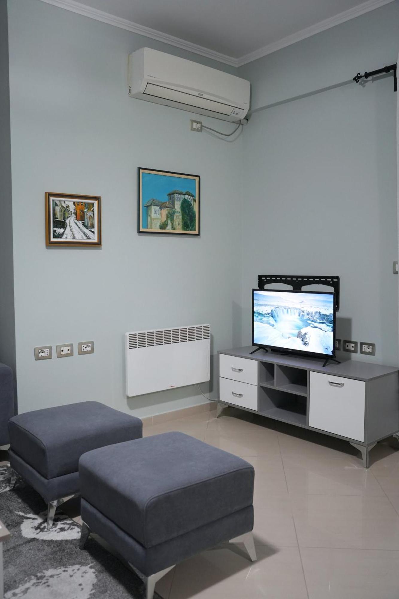 Apartament Duzgo Gjirokaster Luaran gambar