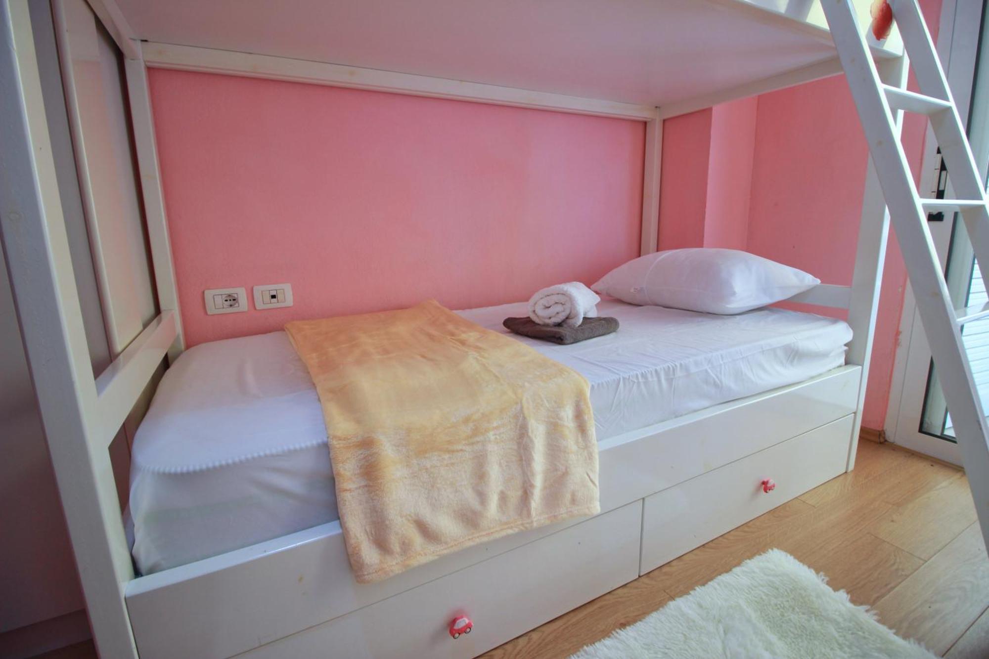 Apartament Duzgo Gjirokaster Luaran gambar