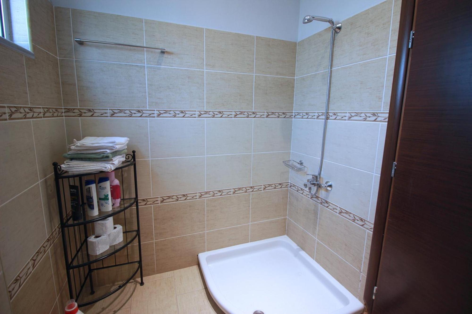 Apartament Duzgo Gjirokaster Luaran gambar
